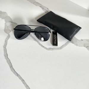 New Quay Vivienne black sunglasses